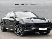 Usado Porsche Cayenne 470 HP (345 kW) 2025 Preto SUV