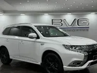 Used Mitsubishi Outlander P-HEV 177 HP (130 kW) 2018 White Estate