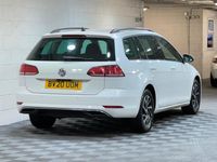 Begagnad VW Golf VII Edition 2020 Vit Kombi