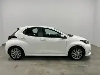 Used Toyota Yaris 116 HP (85 kW) 2023 White Hatchback