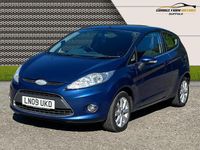 Usado Ford Fiesta Zetec 81 HP (59 kW) 2009 Azul Citadino