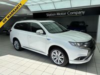 Used Mitsubishi Outlander 200 HP (147 kW) 2016 White SUV