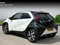 Used Toyota Aygo X 72 HP (52 kW) 2024 White SUV
