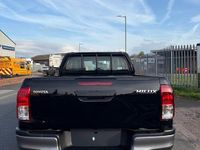 Used Toyota HiLux Active 150 HP (110 kW) 2021 Black Pickup