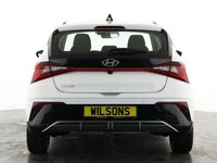 Used Hyundai i20 Advanced 90 HP (66 kW) 2024 White Hatchback