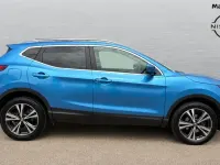 Used Nissan Qashqai N-Connecta 110 HP (80 kW) 2017 Blue SUV