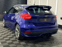 Used Ford Focus ST 185 HP (136 kW) 2015 Blue Hatchback