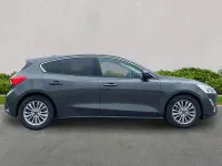 Used Ford Focus Titanium 125 HP (91 kW) 2018 Grey Hatchback