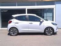 Usado Hyundai i10 Advanced 2024 Gris Utilitario
