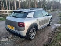 Used Citroën C4 Cactus Feel 110 HP (80 kW) 2015 Silver Hatchback
