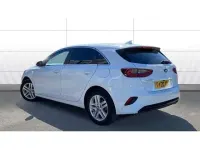Usado Kia Ceed 117 HP (86 kW) 2020 Branco Citadino