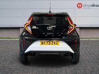 Used Toyota Aygo X 72 HP (52 kW) 2023 White SUV