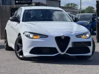 Used Alfa Romeo Giulia Edizione Speciale 180 HP (132 kW) 2017 White Sedan