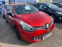 Used Renault Clio Dynamique 90 HP (66 kW) 2013 Red Hatchback