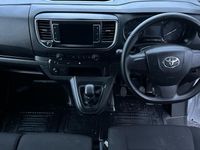 Used Toyota Proace 120 HP (88 kW) 2024 White MPV