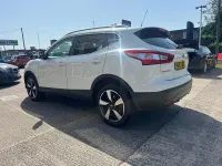 Used Nissan Qashqai N-Connecta 110 HP (80 kW) 2017 Pearl white SUV