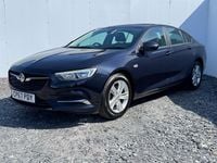 Second-hand Vauxhall Insignia Design Edition 165 CP (121 kW) 2018 Albastru Hatchback