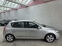 Used Kia Ceed 126 HP (92 kW) 2010 Silver Hatchback