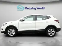 Used Nissan Qashqai Acenta Premium 160 HP (117 kW) 2021 White SUV