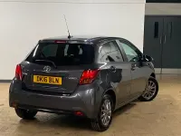 Used Toyota Yaris 99 HP (72 kW) 2016 Grey Hatchback