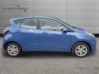 Usado Hyundai i10 SE 67 CV (49 kW) 2017 Azul Utilitario