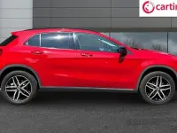 Used Mercedes GLA180 Urban 122 HP (89 kW) 2019 Red SUV