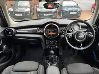Używany Mini Cooper S Classic 2020 Czarny Hatchback