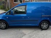 Usado VW Caddy Trendline 102 HP (75 kW) 2014 Azul Monovolume