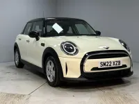 Usado Mini Cooper Classic 134 CV (98 kW) 2022 Blanco Utilitario