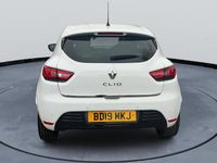 Used Renault Clio IV Iconic 90 HP (66 kW) 2019 White Hatchback