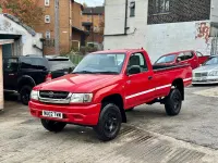 Used Toyota HiLux 102 HP (75 kW) 2002 Red Pickup