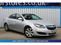 Begagnad Vauxhall Insignia 140 HK (102 kW) 2015 Silver Halvkombi