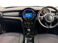 Used Mini Cooper Hatch 134 HP (98 kW) 2018 Blue Hatchback