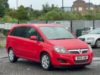 Used Vauxhall Zafira Design Edition 115 HP (84 kW) 2012 Red MPV