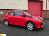 Usado Toyota Aygo X-play 69 CV (50 kW) 2018 Utilitario