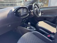 Used Toyota Aygo X 72 HP (52 kW) 2023 Green SUV
