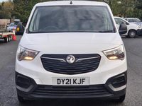Used Vauxhall Combo 100 HP (73 kW) 2021 White Van