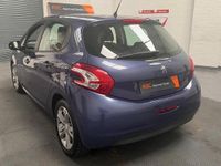 Used Peugeot 208 Active 82 HP (60 kW) 2013 Blue Hatchback