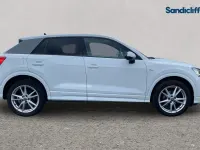 Używany Audi Q2 S-Line 116 KM (85 kW) 2019 Biały SUV