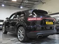 Used Porsche Cayenne 340 HP (250 kW) 2018 Black SUV