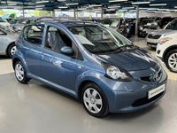 Begagnad Toyota Aygo 67 HK (49 kW) 2009 Blå Halvkombi