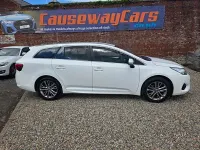 Used Toyota Avensis Business Edition 112 HP (82 kW) 2018 White Estate