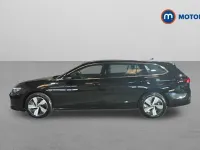 Begagnad VW Passat Life 204 HK (150 kW) 2025 Svart Kombi