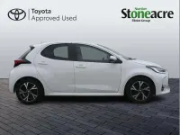 Used Toyota Yaris Design 113 HP (83 kW) 2024 White Hatchback