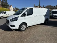 Usado Ford Transit Custom Limited 130 CV (95 kW) 2023 Blanco Van