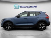 Begagnad Volvo XC40 Plus 2022 Blå SUV