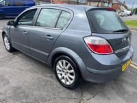 Used Vauxhall Astra Design Edition 2006 Grey Hatchback