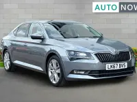 Usado Skoda Superb SE L Executive 150 HP (110 kW) 2017 Cinzento Citadino
