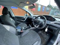 Used Peugeot 2008 Active 2017 White SUV