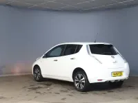 Used Nissan Leaf Tekna 80 kW (109 HP) 2016 White Hatchback